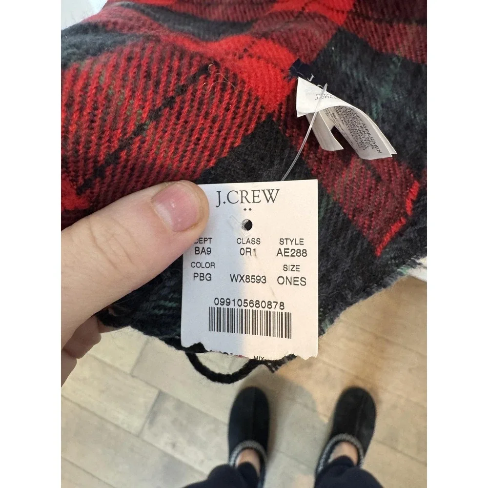 J Crew Scarf Womens One Size Red‎ Black Plaid Fringe Acrylic Winter Cozy